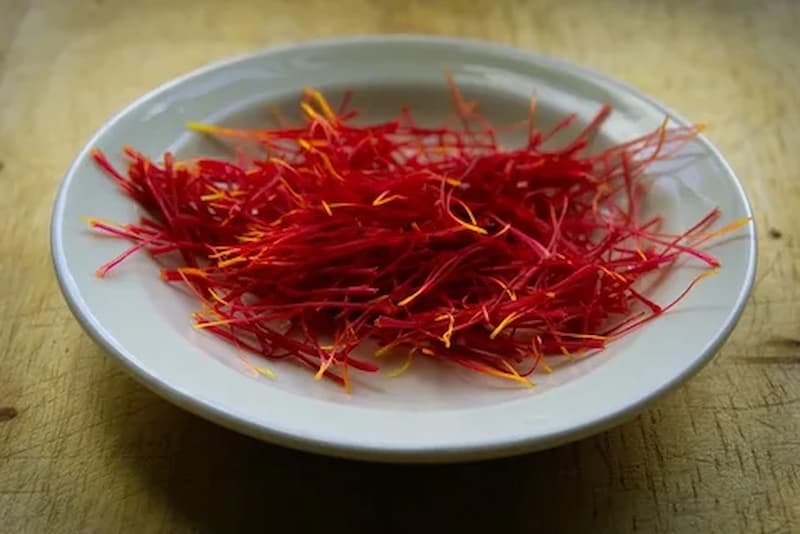 Wholesale Harvest: The Art and Business of Bulk Saffron Transactions